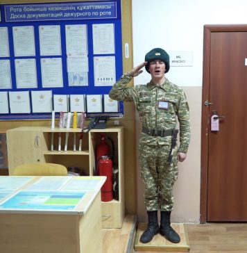 Ночь в казарме