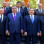 «Золотые яйца» культа личностей