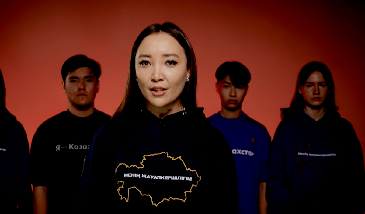 Ортағасырлық порно фильмді қараңыз Орыс лесбиянка әйелі