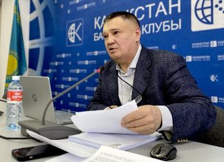 Казахстанцам предлагают умно игнорировать референдум