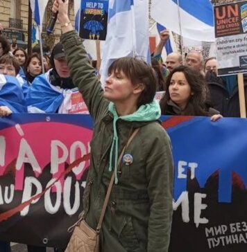 «Мир Украине. Свободу России». По всему миру прошли акции на вторую годовщину войны в Украине