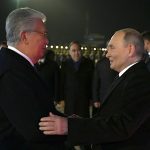 Еще не «продажа суверенитета», но уже «смещение баланса