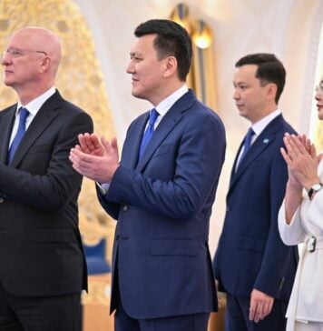 Указ-невидимка и тайные планы: зачем Токаев экстренно распустил маслихаты?