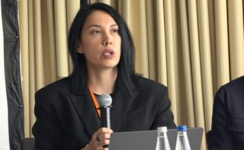«Ты можешь уехать, но преследование не закончится». Наталья Садыкова о гибели мужа и давлении на семью